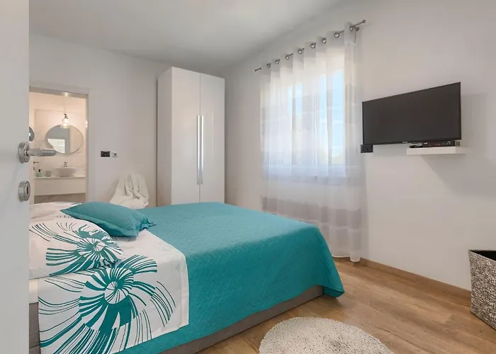 Vine By Interhome Vila Marcana