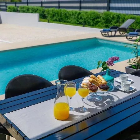 Vine By Interhome Marčana