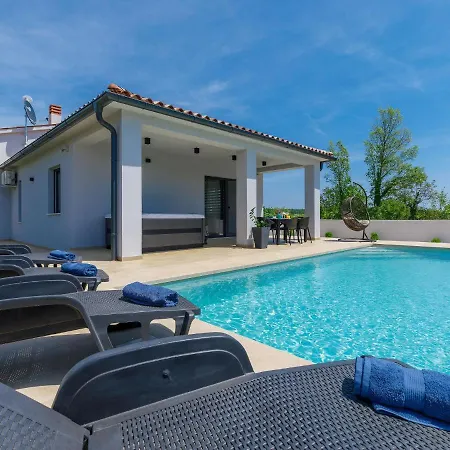 Vine By Interhome Villa Marčana