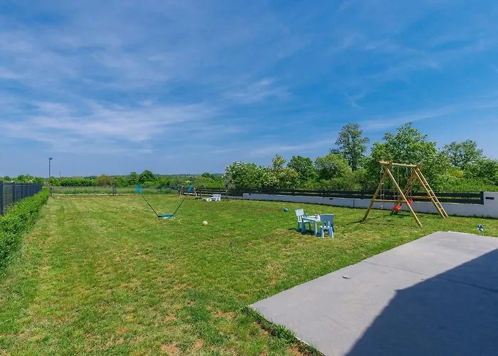 Vine By Interhome Villa Marčana